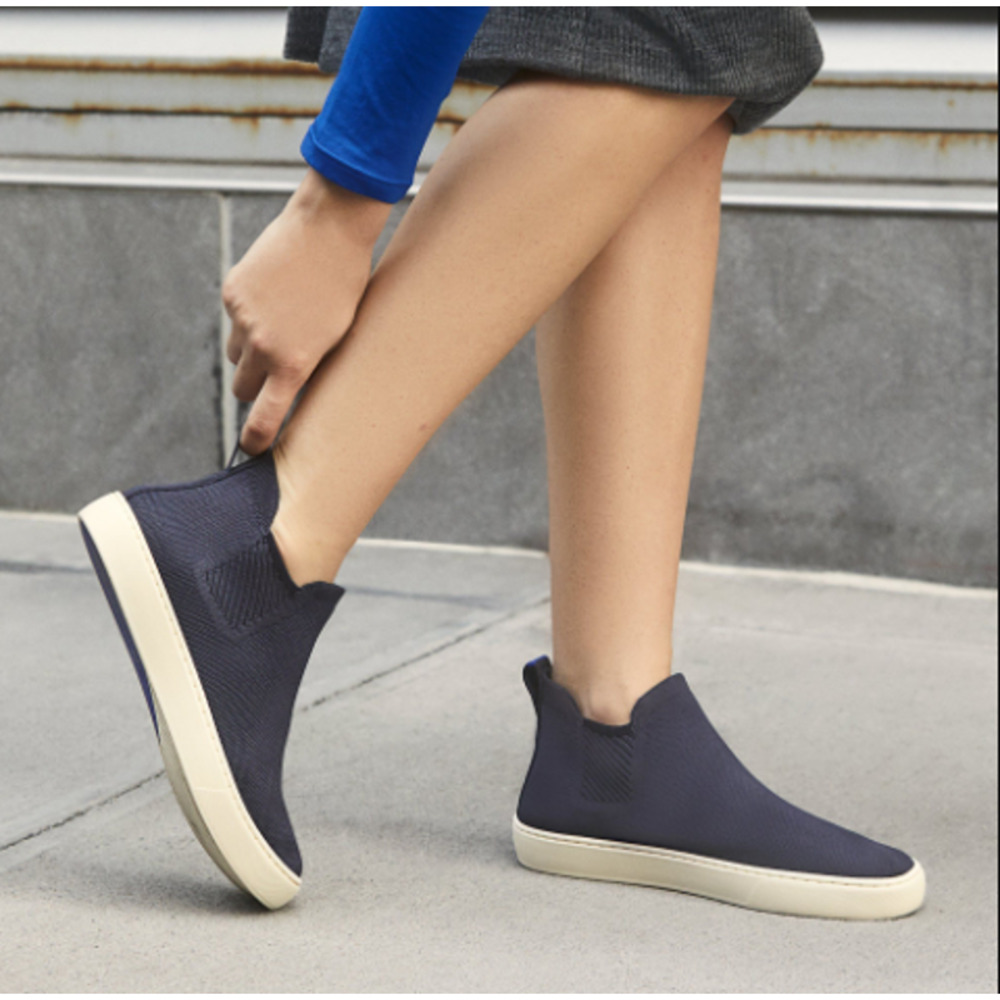 ROTHY'S chelsea boot navy blue size 6.5